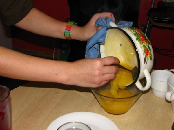 та апельсиновий соуси